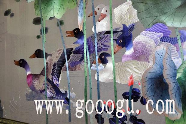 荷花題材刺繡屏風(fēng)，蘇繡屏風(fēng)，雙面繡屏風(fēng)