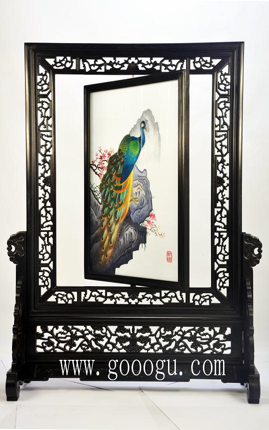 精品紫檀蘇繡、高檔的繡工/精品孔雀圖